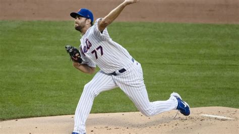 De La Cruz leads Marlins against the Rockies after 4-hit game